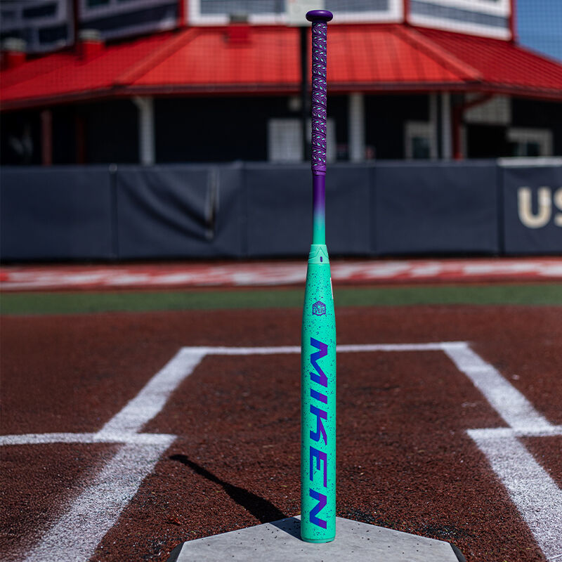 2025 Miken Freak Maxload USA 2-Piece Slowpitch Bat