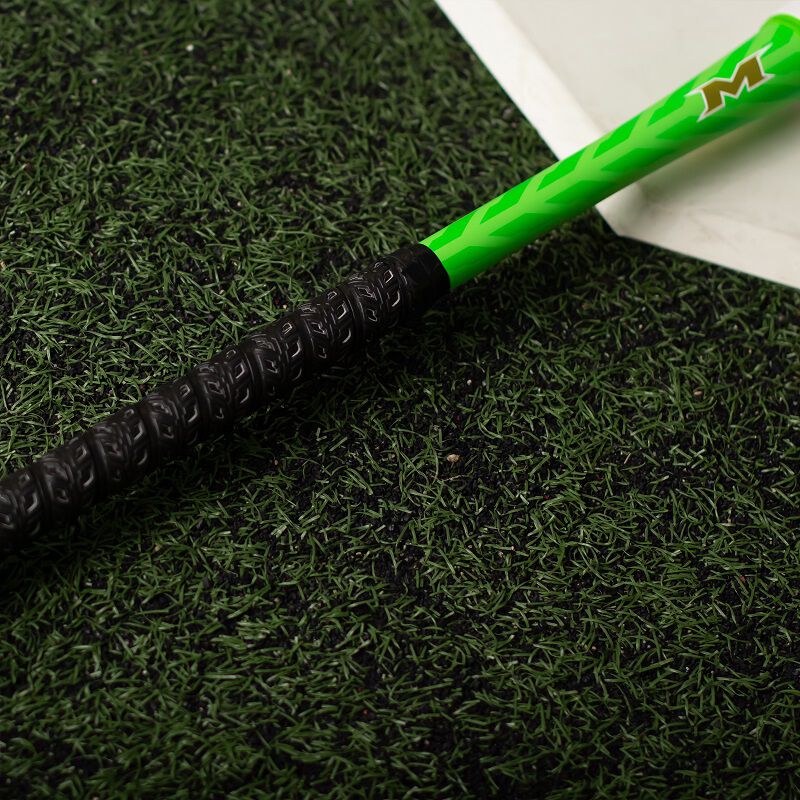 Black/green handle of a USSSA Freak Lucky bat - SKU: MSU3FLKL loading=