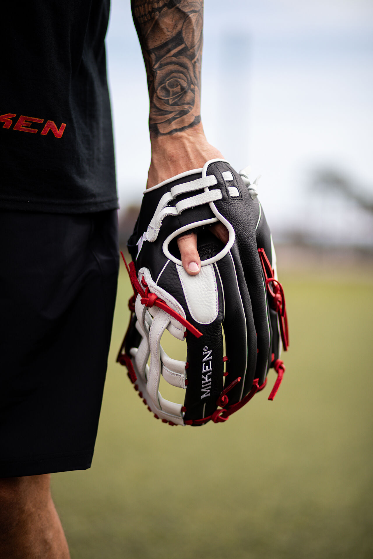 Miken 15 softball glove best sale