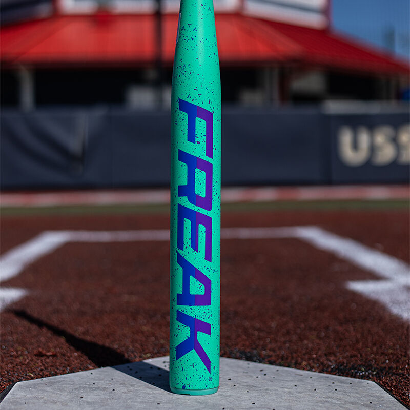 2025 Miken Freak Maxload USA 2-Piece Slowpitch Bat