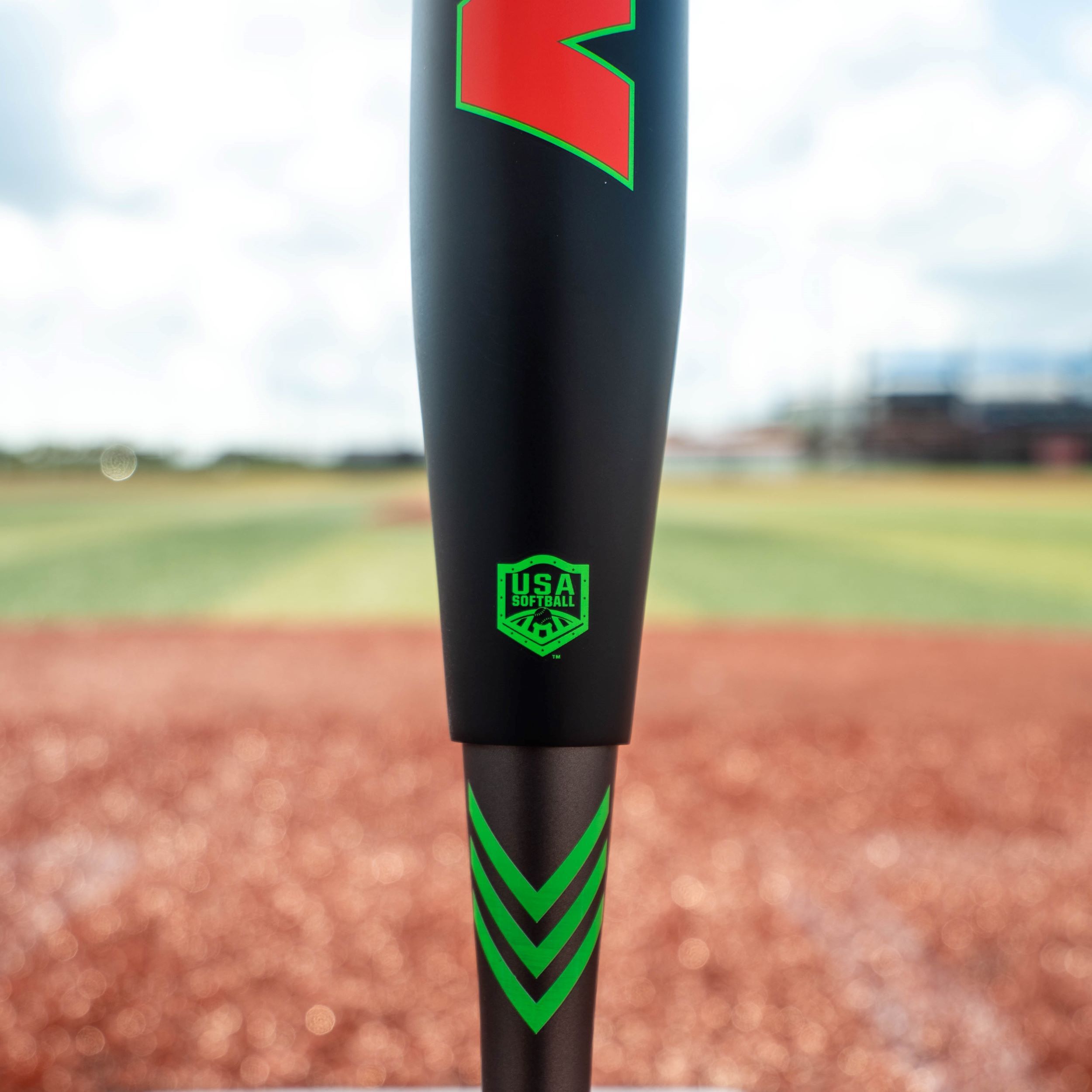 2022 Special Edition DC41 Supermax 14 in Barrel USA Bat | Miken