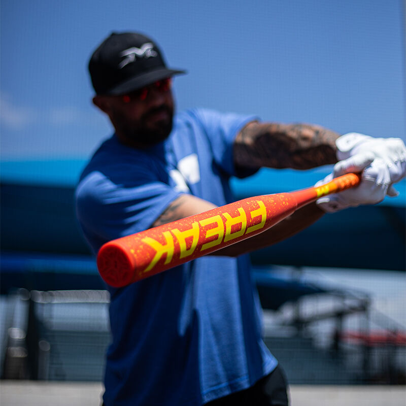 2025 Miken Freak Balanced USSSA 2-Piece Slowpitch Bat