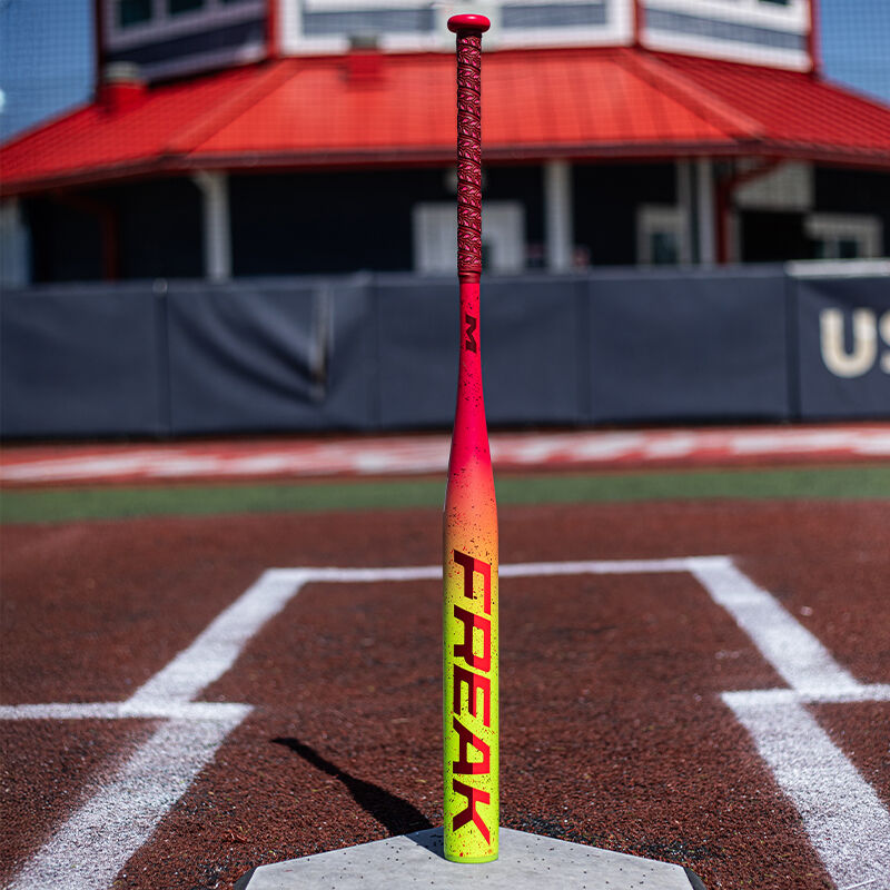 2025 Miken Freak Balanced USSSA 1-Piece Slowpitch Bat